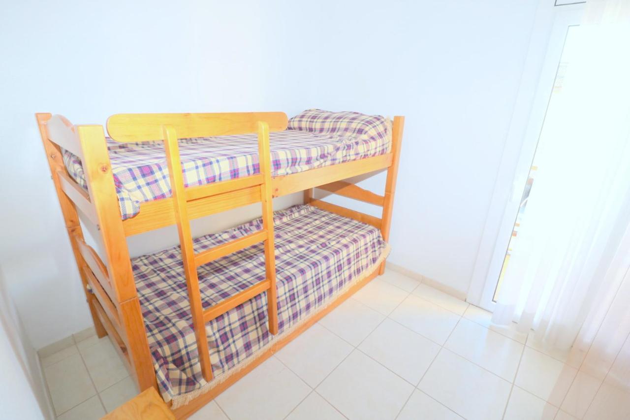 Port Estrella 24 Villa Roses Bagian luar foto