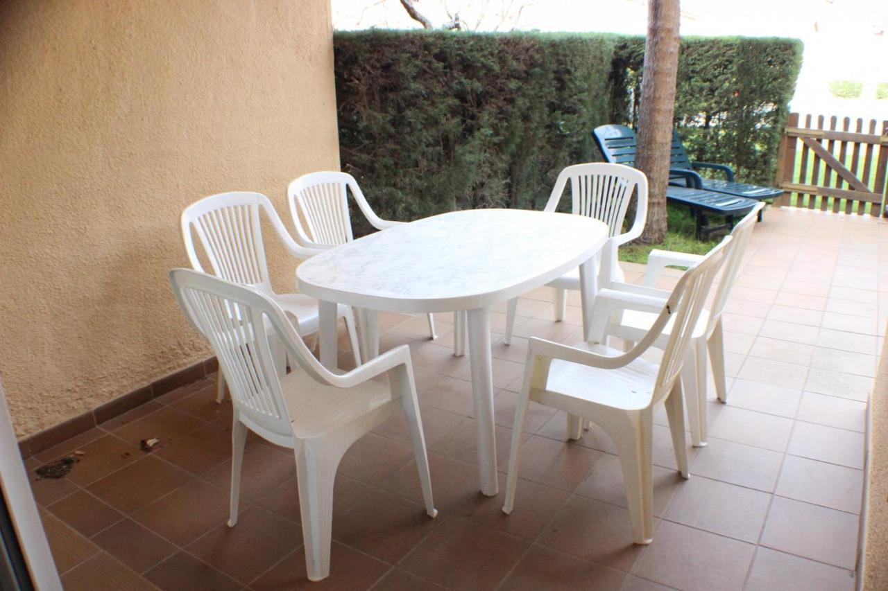 Port Estrella 24 Villa Roses Bagian luar foto